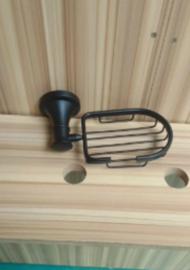 Wall-mounted ceramic soap dish for modern home décor